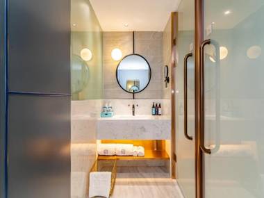 Lano Hotel Guizhou Qiannan Weng'an Passenger Station