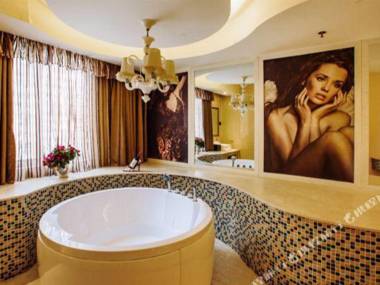 Bainian Shangting Hotel (Jingdezhen High-speed Railway Station)