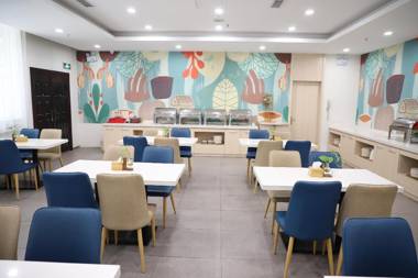 Hanting Hotel Jinan Railway Station Square