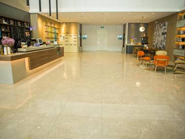 Hanting Premium Hotel Jinan Jiyang Jibei Park