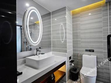 Xana Hotelle(Jinan Zhangqiu railway station Taiwan never Night City store)