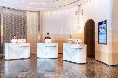 Atour Hotel Jinan Quancheng Plaza Kuanhouli