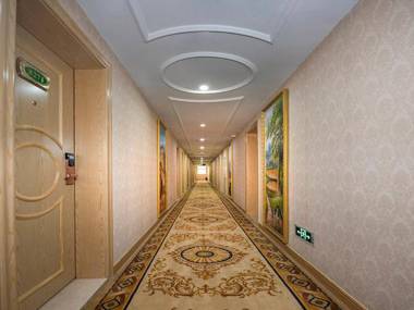 Vienna Hotel Jinan Quancheng Road Daming Lake