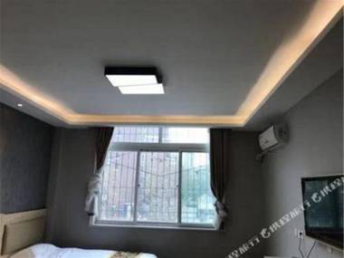 Huayi Hotel (Jinan Convention and Exhibition Center)