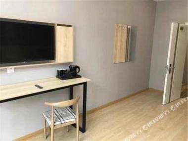 Huayi Hotel (Jinan Convention and Exhibition Center)