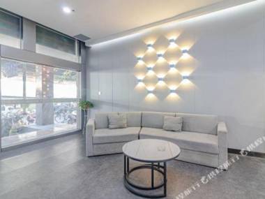 7Tian You Pin Jiu Dian (Ji Nan Da Ming Hu Dian )