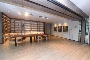 Hanting Hotel Haiyan Wuyue Plaza