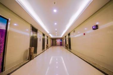 Lavande Hotel Haining Leather City Yintai Branch