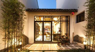 Zhiyemusu Guesthouse