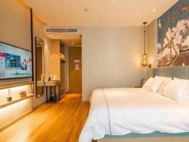 Magnotel Tongxiang Shimao Center