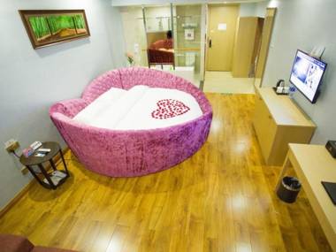 GreenTree Inn Express Jiaxing Tongxiang Xiaochang Dong Road