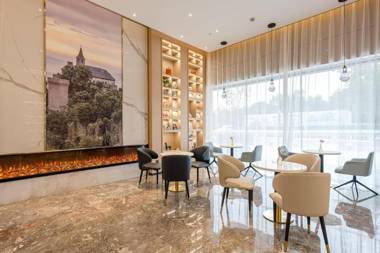 Atour Hotel Huzhou City Government