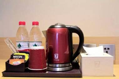 7 Days Premium Huizhou International Material City