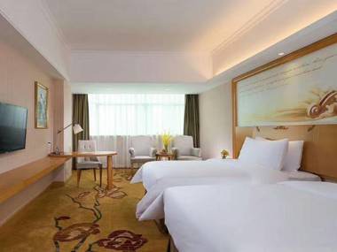 Vienna Hotel (Huizhou Daya Bay Xinyi Store)