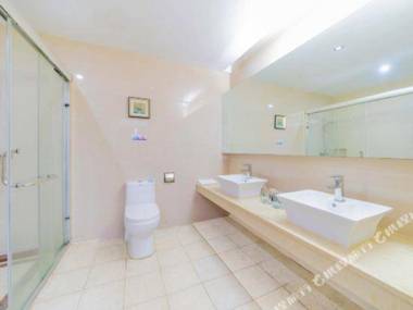 He Tang Feng Yun Da Jiu Dian (Hui Zhou Xue Yuan Dian )