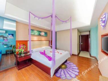 He Tang Feng Yun Da Jiu Dian (Hui Zhou Xue Yuan Dian )