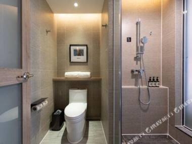 Atour Hotel (Huizhou Danshui High-speed Railway Station)