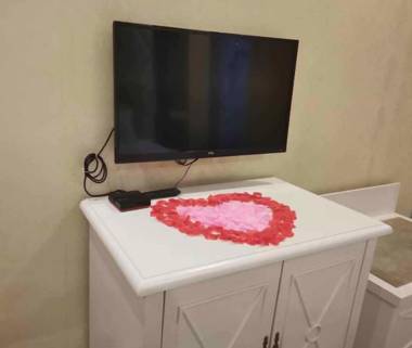 Ya Feng Jiu Dian Hui Zhou Xi Hu Qi Che Zong Zhan Dian