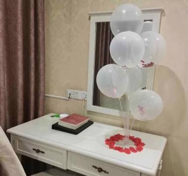 Ya Feng Jiu Dian Hui Zhou Xi Hu Qi Che Zong Zhan Dian