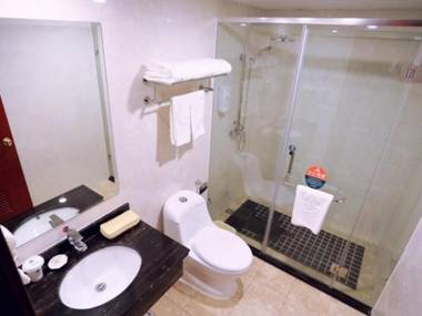 GreenTree Inn ShanDong HeZe MuDan Road Bus Terminal Station Express Hotel