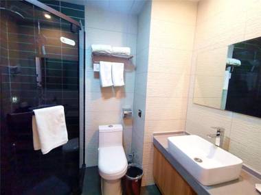 GreenTree Inn Heze Dingtao District Auto Town