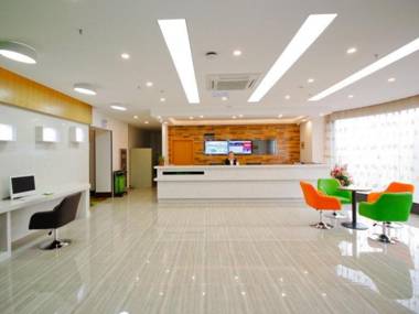 Vatica HeFei Baishuiba BHG Hotel