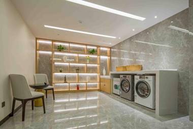 The Hotel V Hefei Swan Lake