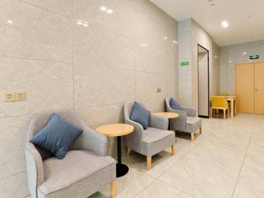 Vatica Hotel Hefei Yaohai Longgang Subway Station