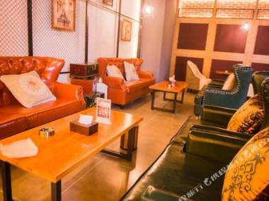 Zhe Fei Jiu Dian (He Fei Gao Tie Nan Zhan Hui Mei Guang Chang Dian )