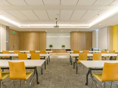 Hanting Premium Hotel Hefei Feidong Yuzhou Central Plaza