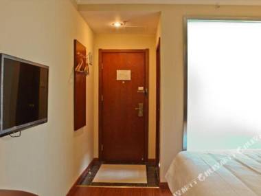 Jun Yi Jing Xuan Jiu Dian (He Fei Gao Tie Nan Zhan Yi Xing Di Tie Zhan Dian )