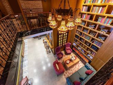 James Joyce Coffetel Harbin West High-speed Railway Station Wanda Plaza