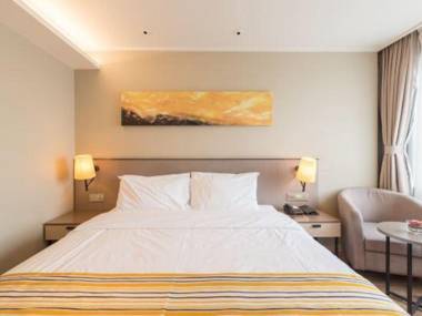 Home Inn Plus (Harbin Central Street)