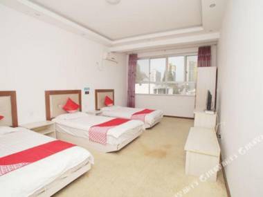 Lianquan Business Hotel