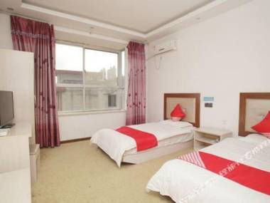 Lianquan Business Hotel