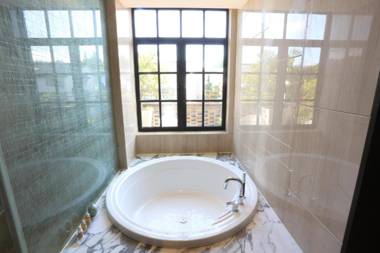 Tea Boutique Hotel West Lake