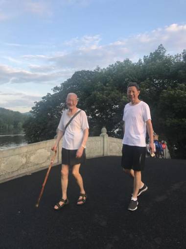 Books&Bed Close to the Lake
