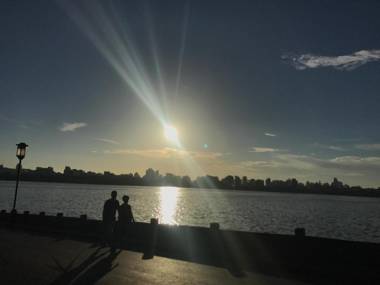 Books&Bed Close to the Lake