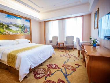 Vienna International Hotel Hangzhou Zhuantang Art School