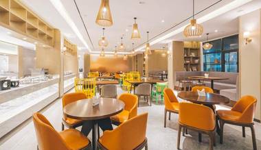 Hangzhou West Lake Hubin Yintai Atour Hotel