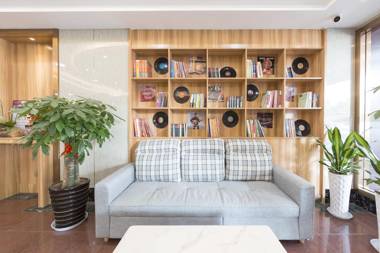 Elan Inn Jingpin Hangzhou Sijiqing Clothing Market