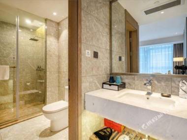 Zonhow International Hotel