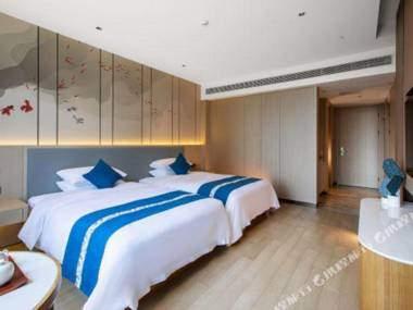 Riverside Garden Holiday Hotel