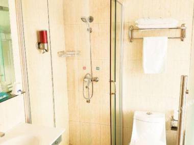 IU Hotel (Hangzhou West Lake Fengqi Road Metro Station)