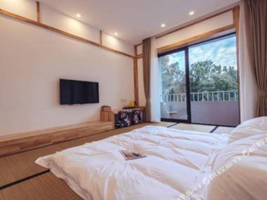 Liangqi Shanyuan Holiday Inn