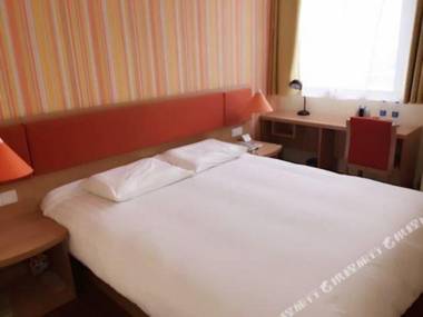 Home Inn (Hangzhou West Lake Scenic Area Hupao Road Leifeng Pagoda)