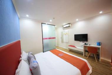 Pai Hotel Guiyang Fountain Metro Station