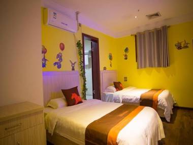 Jun Hotel Guizhou Guiyang Yunyan District Penshuichi Business Center Metro Station