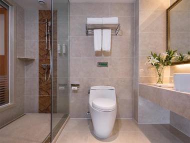 Vienna Hotel Guiyang North Station Dream City