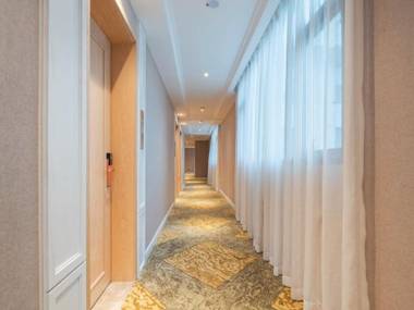 Vienna Hotel Guiyang Huaxi Park